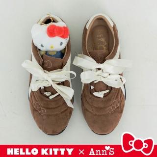 【Ann’S】Ann’S X Sanrio三麗鷗 HELLO KITTY 聯名 蝴蝶結刺繡 緞帶綁帶Q彈德訓鞋2cm(棕)