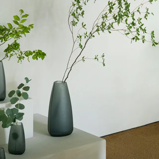 【Kinto】TRE 造形花瓶 20cm 煙燻灰