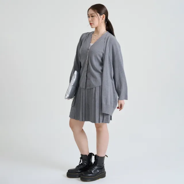 【M：MINb】兩件式V領針織背心外套組(灰色/中大尺碼女裝/XL女裝/大尺碼套裝/針織毛衣)