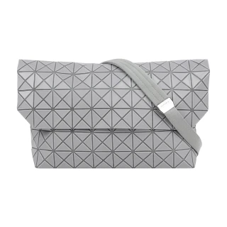 【ISSEY MIYAKE 三宅一生】BAO BAO PRISM SAC 翻蓋郵差包(深灰色)