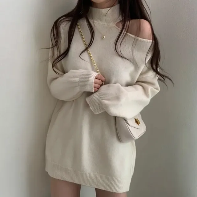 【D.studio】韓版氣質露肩寬鬆針織上衣(毛衣長袖上衣衣服保暖上衣冬天女裝 秋冬女裝 發熱衣 長袖t恤W325)