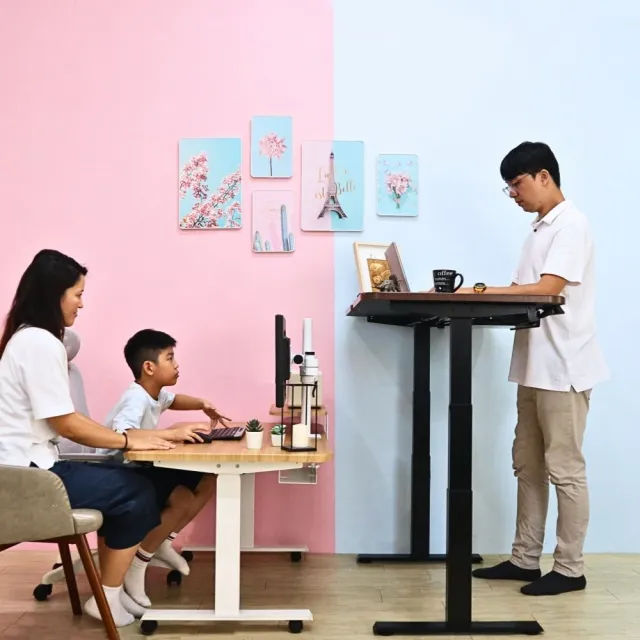【aka】超升動電動升降桌 150x70cm(三節式雙馬達/坐站兩用/辦公桌/電腦桌/書桌)