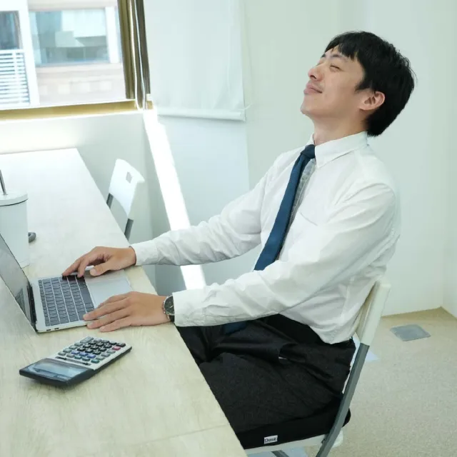 【Dasuit 大適】Balance 衡壓版坐墊(減壓設計升級｜平衡臀部受力｜三色任選)