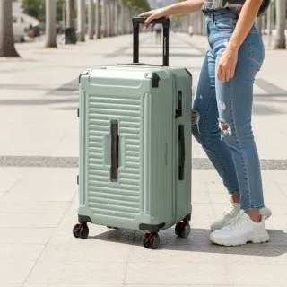 【American Explorer】25/26吋 運動箱 防爆拉鍊 TSA鎖 水杯架 PN5/M22-PLUS/C35-PLUS 胖胖箱 行李箱 旅行箱