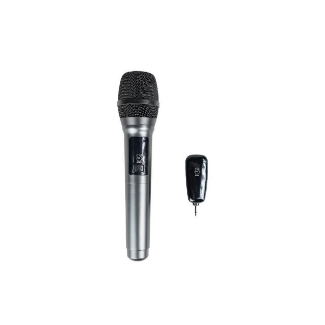 ifive if-U928 無線手持式動圈麥克風,採用UHF技術,提供穩定無線傳輸,適閤家庭K歌、會議及行動K歌使用。黑色外觀輕巧,重量僅170公克(不含電池),尺寸4x23.3cm,便於攜帶。配件包含UHF無線麥克風、防滾架、海綿套、3號電池、轉接頭、USB充電線、接收器及說明書。產地中國,享1年保固,透過NCC認證(CCAH20LP2340T2)及BSMI許可(R38369)。注意事項:充電時請同時充電麥克風與接收器,避免水氣接觸、不適合兒童使用、外殼損壞請停用並聯絡客服、充電中勿使用、收音海綿具防塵過濾功能、開機嘯叫可調低音量或拉遠喇叭距離,操作問題可加官方LINE @5FNF 詢問。 ifive if-U928