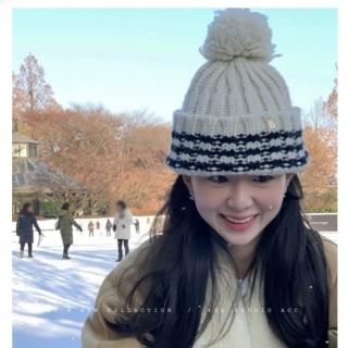 【HaNA 梨花】限時代購款 韓國博主FEVER同款黑白橫條毛球小毛帽