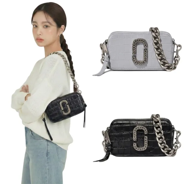 【MARC JACOBS】The Snapshot簡約黑鱷魚壓紋皮革金屬鍊條側斜肩背兩用相機包(H154L01SP22)