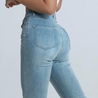【VERVE】X DENIM™ 230 修身美臀牛仔褲(彈性、親膚、舒適、水洗層次、中高腰、美臀、日常穿搭、休閒長褲)