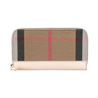 【BURBERRY 巴寶莉】BURBERRY 格紋LOGO牛皮內搭尼龍12卡ㄇ形拉鍊長夾(淺粉)