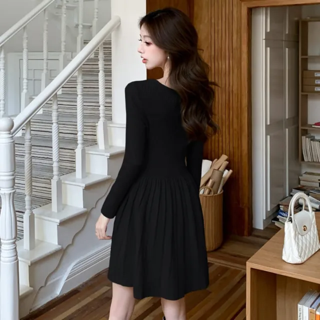 【baibeauty 白鳥麗子】洋裝．甜美純色針織百褶圓領長袖連身裙