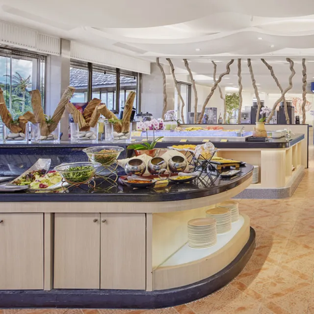 【墾丁凱撒大飯店】發現西餐廳自助式晚餐券(假日不加價)