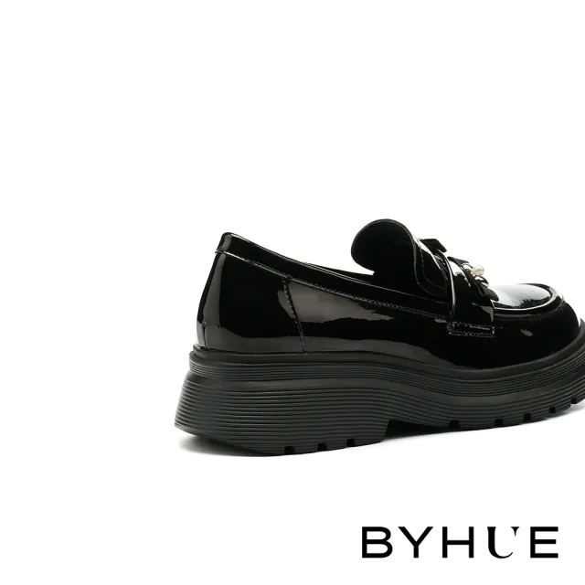 【BYHUE】可愛日常雙蝴蝶結漆超纖軟芯微Q底樂福厚底鞋(黑)