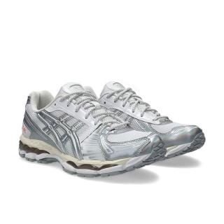 【asics 亞瑟士】Gel-Kayano 12.1 白銀 復古 舒適 休閒鞋 運動鞋 男鞋 1203A996-100