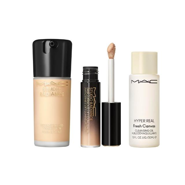 M.A.C 超持妝奢緞粉底精華，專櫃級粉底液，持妝力強，適合各種膚質使用。精華質地柔滑，輕盈貼合肌膚，提供自然光澤與完美遮蓋力，讓妝容更持久、更精緻。適用於臉部，儲存期限為3年，請詳閱產品包裝標示。