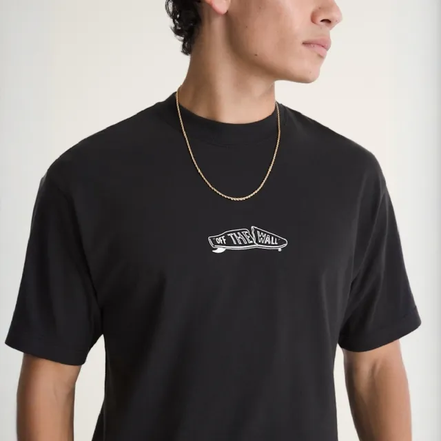 【VANS】官方旗艦 Buckled 黑色短袖T恤
