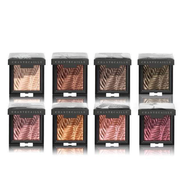 CHANTECAILLE香緹卡 慈善保育眼彩霜 是一款結合保養與彩妝的眼部產品，富含天然成分，能有效修飾眼週細紋，提供無瑕妝容。其柔滑質地易於暈染，色彩飽和度高，適合追求自然精緻妝效的消費者。同時，品牌將銷售收益捐贈給慈善機構，展現對環境與社會的關懷。