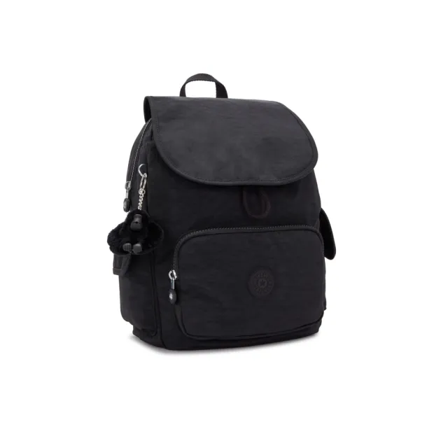 【KIPLING】『猴子包』曜岩黑品牌經典圓標拉鍊掀蓋後背包-CITY PACK S