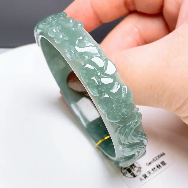 【玉我翡翠】翡翠手鐲 冰瓜九尾雕刻鐲 手圍16.8mm M56192 瓜地馬拉A貨翡翠(台灣權威認證證書/天然A貨翡翠)