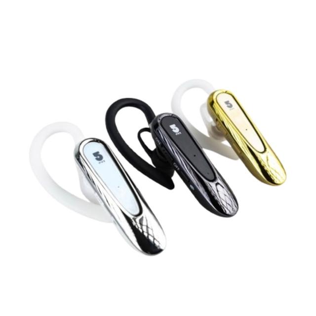 ifive BK700 藍芽耳機採用 Bluetooth 5.1 技術與美國高通 QCC3020 晶片，傳輸距離達 10-20 公尺，提供穩定無線連線。入耳式設計輕盈僅 11g，配有耳塞與耳掛，舒適耐戴。內建 180mAh 電池，音樂播放 14 小時、通話 16 小時，TYPE-C 充電僅需 2 小時。支援一對二連線、來電語音提示與靜音功能，適用 iOS 與 Android 系統。顏色選擇黑色系、白色系、金色系，一年保固，NCC 認證 CC AH23LP2910T2，BSMI R38369。包裝含耳機本體、USB 充電線、耳塞、耳掛及說明書，中國製造，高價效比 TWS 藍芽耳機首選。