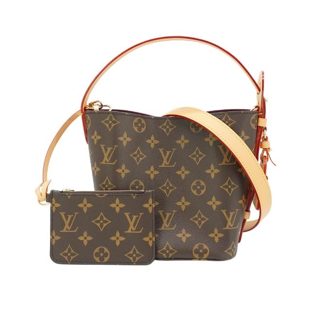 全新 LOUIS VUITTON 路易威登 M12925 All In BB 老花牛皮帆布水桶包，採用經典咖啡色系設計，搭配鎖頭行李吊牌與可調整背帶，多揹法設計靈活實用。外層為帆布與牛皮拼接，內層為帆布，適合日常出勤與旅行使用，原廠包裝盒與防塵袋齊全，法國原產，歐洲來源，女性專用斜揹包。