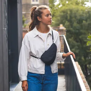 【HEALTHY BACK BAG】官方直營-基本款 TEXTURED NYLON BAGLETT 斜背包-經典黑 男側背包 女側背包 包包 小包