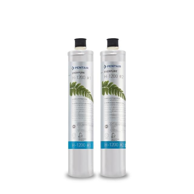 Everpure愛惠浦 H1200 Everpure 愛惠浦 H1200 是美國原裝進口的高效能濾水器,專為 PURVIVE DUO-H1200 主機設計,提供優異的淨水效果。尺寸為 H63xW23xD13cm,重量約 2.56kg (±100g),輕巧易安裝。公司貨正品,1入裝,新品瑕疵保固。Everpure 愛惠浦 H1200 過濾系統去除雜質、氯味與有害物質,確保飲用水安全健康,適閤家庭或商用使用。關鍵特點包括微米級過濾技術,安裝簡易,維護方便,是高階淨水裝置的理想選擇。