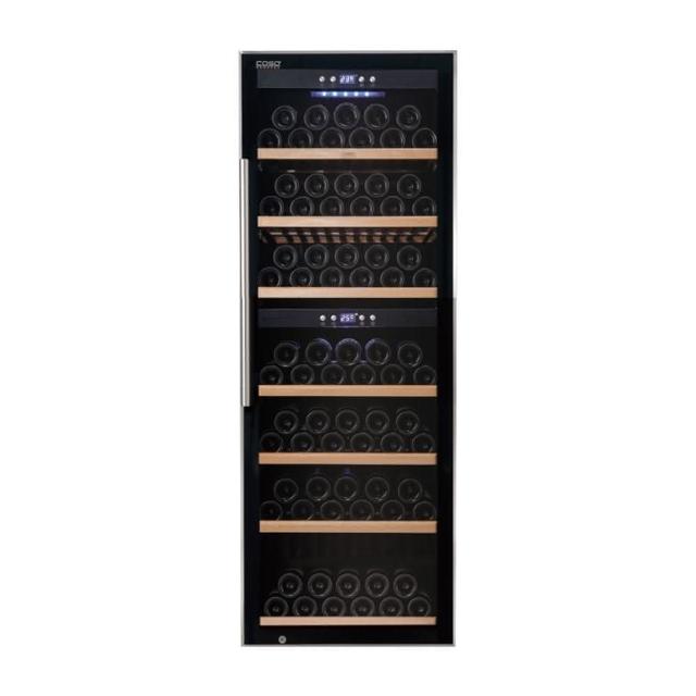 CASO SW-126 單門右開黑色酒櫃，專為酒類收藏設計，可容納48瓶以上酒瓶，提供穩定恆溫環境。外觀時尚黑色設計，適合居家或商用空間。正常使用下享有1年完整保固，品質可靠，完美儲存您的珍藏美酒。