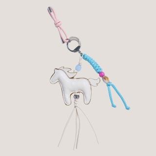 【adidas 愛迪達】ADIDAS ORIGINALS 馬年鑰匙圈 女 - Originals KW2012