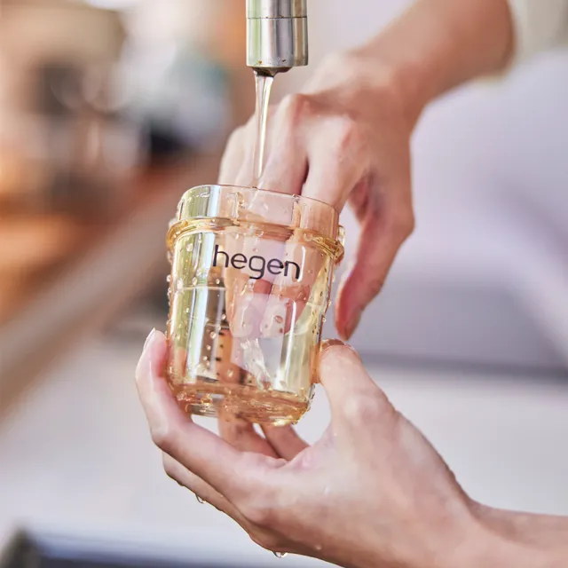 【hegen】總代理｜PCTO™金色奇蹟PPSU多功能方圓型寬口奶瓶 240ml 雙瓶組(嫣粉/沁藍/漾紫/柔褐楓)