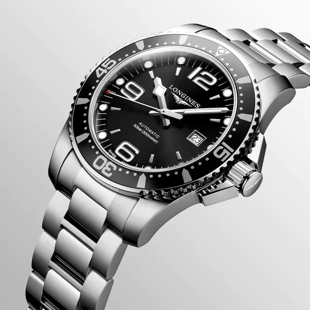 【LONGINES 浪琴】黑水鬼 Conquest 征服者300米潛水64小時動力儲存機械錶-黑/44mm(L3.841.4.56.6)