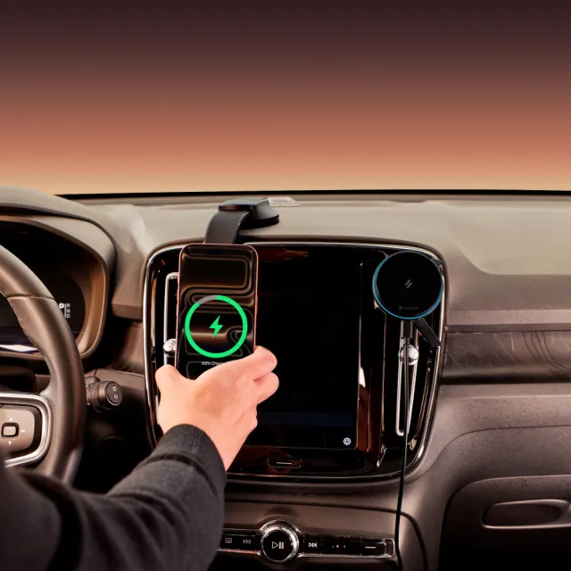 【ADAM 亞果元素】CQ3 Qi2.2 25W 制冷款車用磁吸充電器