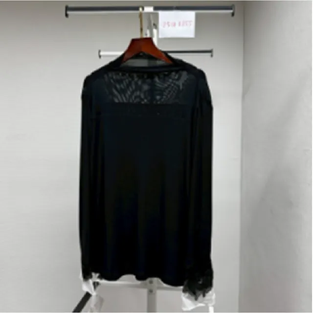 【SuperWands】優雅透膚蕾絲拼接上衣