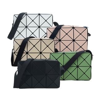 【ISSEY MIYAKE 三宅一生】CUBOID 2X3霧面斜揹包 (多選)