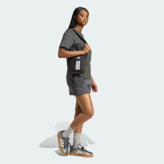 【adidas 愛迪達】短袖上衣 T恤 女 KG5462