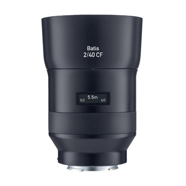  ZEISS蔡司 Batis 2/40 CF 專業廣角定焦鏡頭，專為 Sony E-Mount 全片幅無反相機設計。40mm 焦距提供 f/2 至 f/22 恆定光圈，9/8 鏡片組結構確保優異成像品質。視角達 56°/47°/33°，濾鏡尺寸 M67 x 0.75，重量僅 361g，長度 93mm (不含鏡頭蓋)。支援自動對焦與 OLED 顯示，適合風景、人像與街拍攝影。超廣角及廣角定焦鏡頭分類，公司貨原廠保固 36 個月以上，產品規格可能變更，詳情請參考官網。 