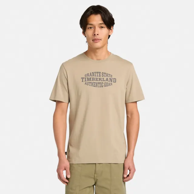 【Timberland】男款米色印章圖案短袖T恤(A5S7ADH5)