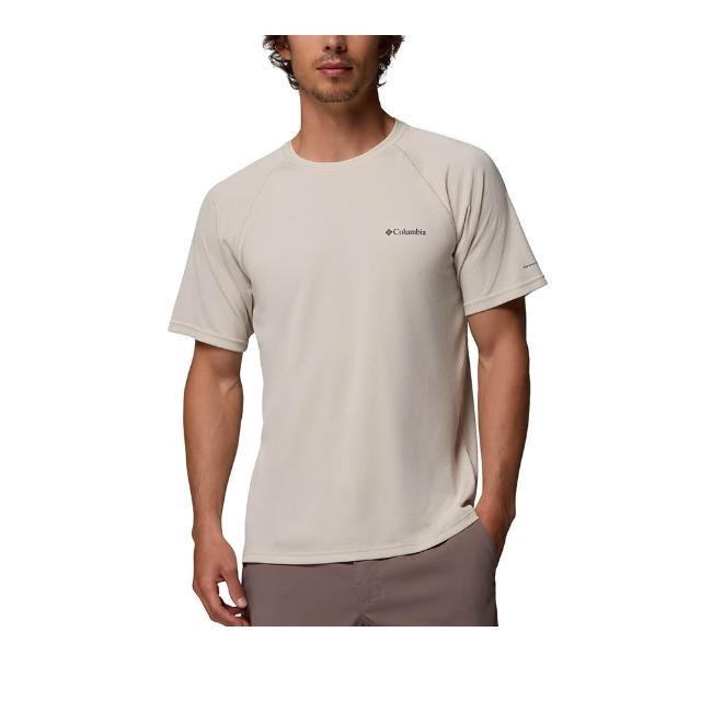 【Columbia 哥倫比亞】男款-快排短袖上衣-Chill Creek™ Woven Tee-淺卡其(UAJ09440HI/KS)