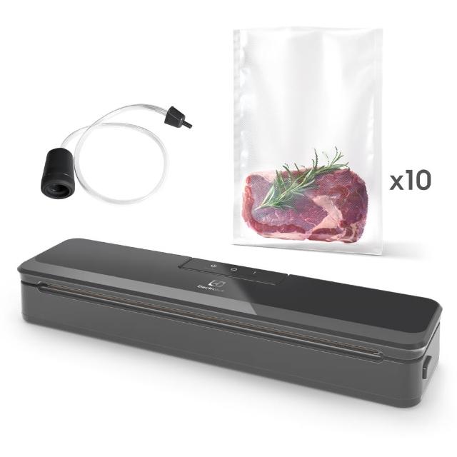 Electrolux 伊萊克斯 EA4VS1-4AG 真空包裝機，專為家庭設計的食品保鮮利器！尺寸僅長78 x 寬460 x 高135 mm，重量輕盈1.3kg，便於收納與操作。中國製造品質保證，享1年保固。完美密封真空包裝，延長食物新鮮度，適用於肉類、海鮮、蔬果等，節省空間、防潮防氧化，讓您的廚房更智慧高效。