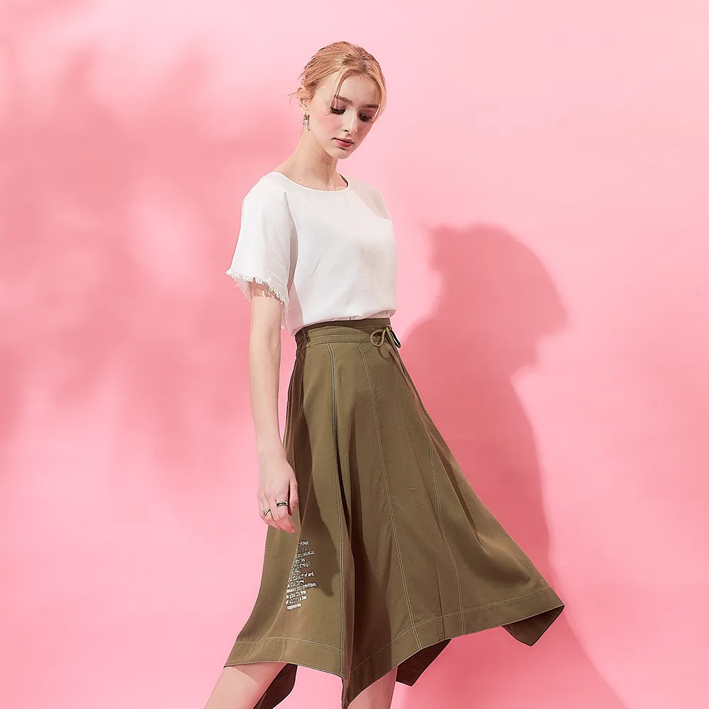 【ICHE 衣哲】Cop.Copine 法式標語印花不對稱不規則裙擺中長裙