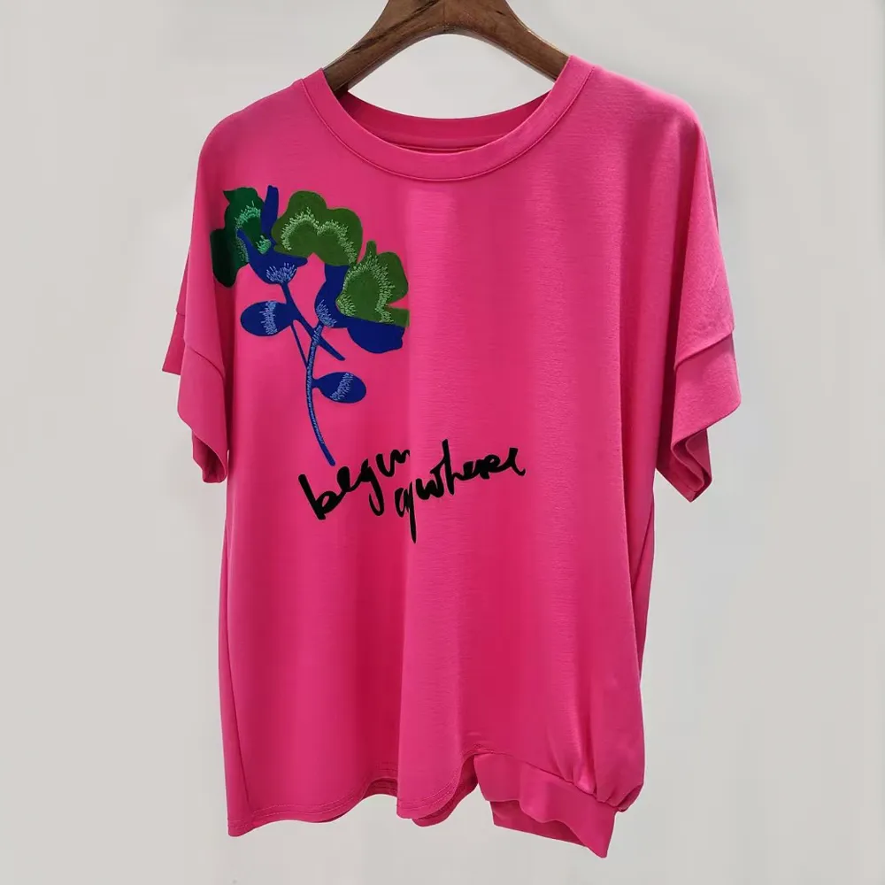 【MON’S】植絨繡花空氣棉上衣(直)