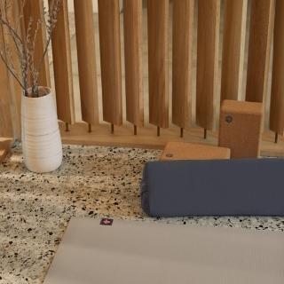 【Manduka】Enlight™ Rectangular Bolster 瑜珈抱枕