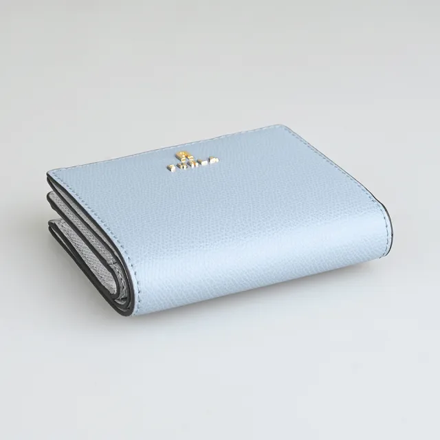 【FURLA 芙拉】FURLA Camelia雷雕鍍金字LOGO小牛皮4卡按釦式零錢短夾(灰藍x水晶白)