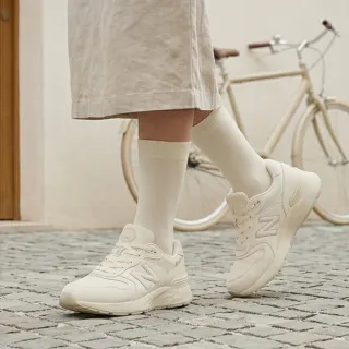 【NEW BALANCE】NB GORE-TEX慢跑鞋_U880G6UD-2E_中性_燕麥色