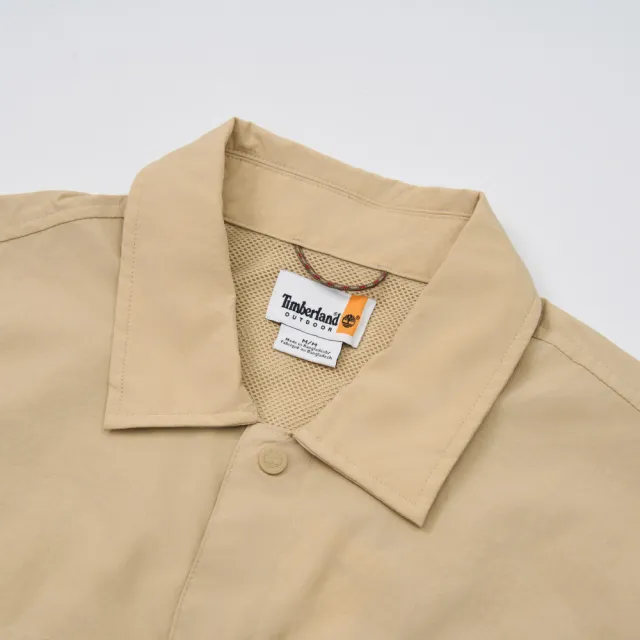 【Timberland】男款米色寬版防曬襯衫外套(A2R5QY94)