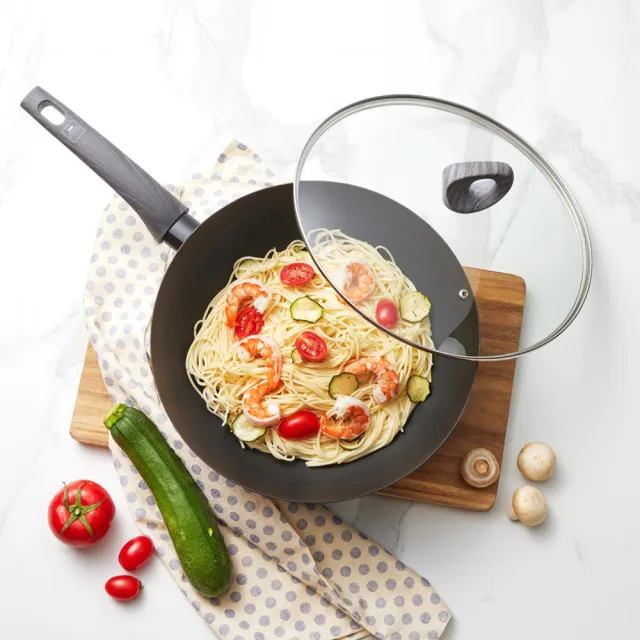 【CorelleBrands 康寧餐具】WORLD KITCHEN 深炒拿鐵鍋30cm-含蓋(台灣製造)