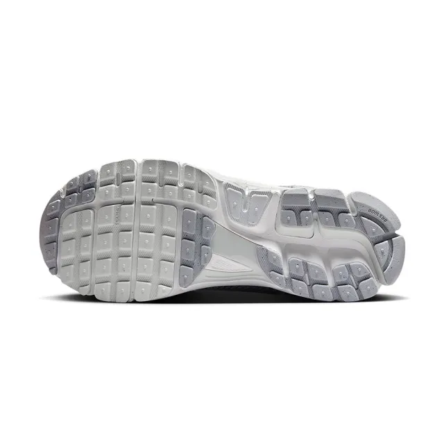 【NIKE 耐吉】Zoom Vomero 5 男鞋 女鞋 灰白色 網布 透氣 復古 老爹鞋 休閒 運動 慢跑鞋 HQ0458-001