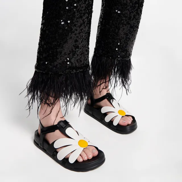 【Melissa】小白花羅馬涼鞋(黑色)