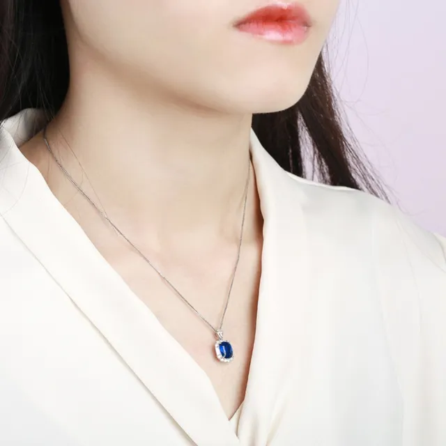 海斯珠寶 2克拉天然矢車菊藍寶石 18K白金鑽石吊墜 枕形切割 圍鑲設計 收藏級珠寶 典雅大氣