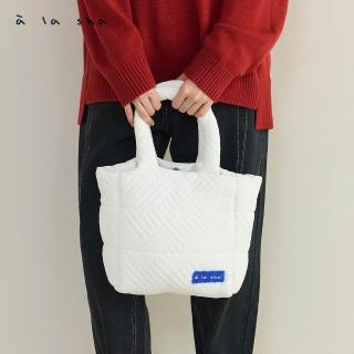 【a la sha】壓紋鋪棉毛毛標大提袋