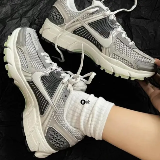 【NIKE 耐吉】運動鞋 慢跑鞋 休閒鞋 V5 W NIKE ZOOM VOMERO 5 女鞋 男鞋 白灰黑 多款(IB8929-003&)